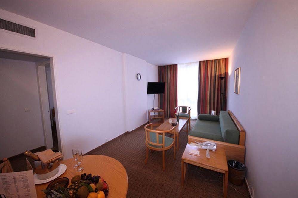 Casa D Or Hotel Beirut Bagian luar foto